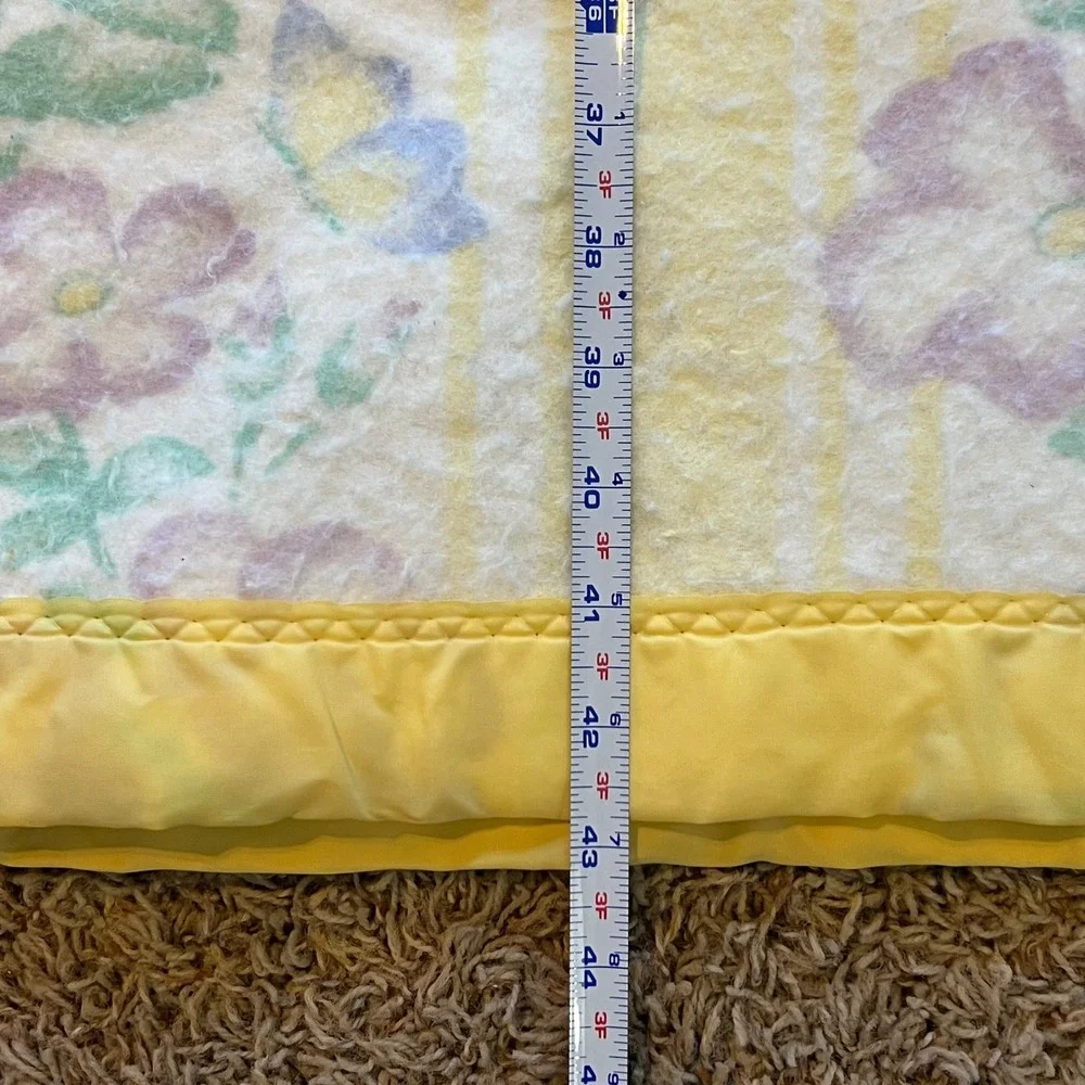 Vintage Floral Butterfly Queen Sz Blanket Yellow Satin Trim Pastel Stripes 72x86